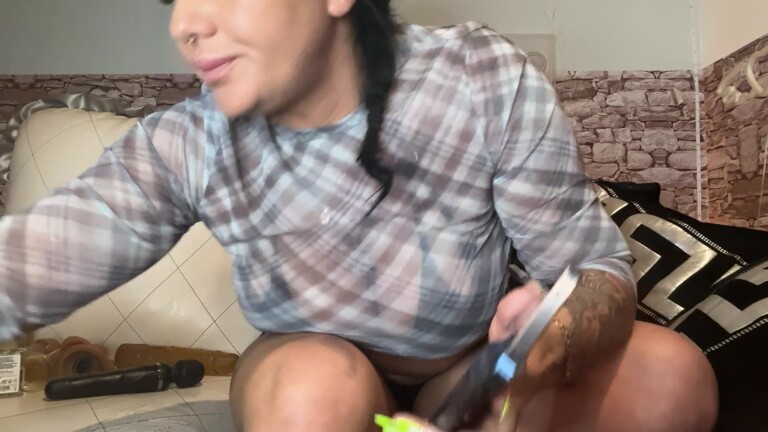 FitnesMilfy's Streamate show and profile