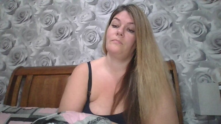 BabyCakesUK's Streamate show and profile