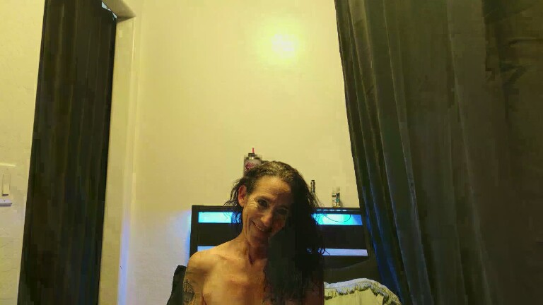 KickassMILF's Streamate show and profile