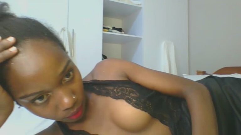 Petitpearl's Streamate show and profile